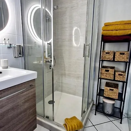 Le Chrystina - T2 Au Port Avec Terrasse Vue - Parking Wifi Clim Apartman